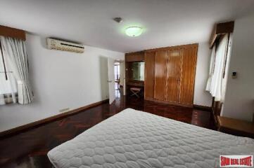 Comfortable and Nicely Decorated Three Bedroom for Rent in Khlong Toei