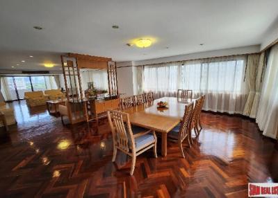 Comfortable and Nicely Decorated Three Bedroom for Rent in Khlong Toei