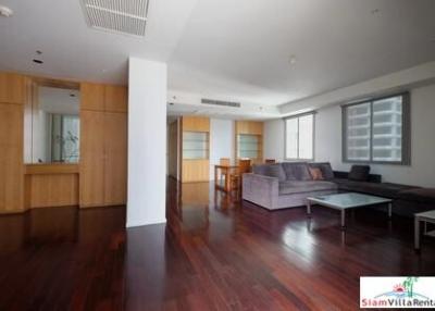 Legend Saladaeng  Luxury 2 Bedroom with Big Terrace and Great Views in Silom