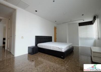 Legend Saladaeng - Luxury 2 Bedroom with Big Terrace and Great Views in Silom