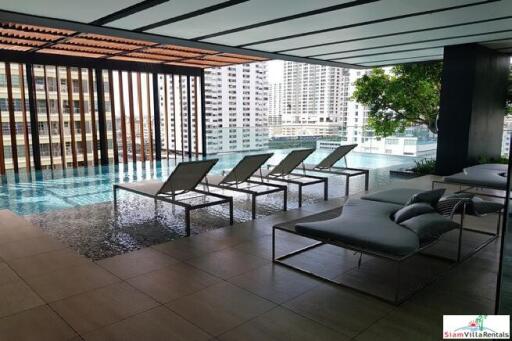 THE LINE Ratchathewi - Modern Two Bedroom Condo for Rent on the 29th Floor and Only Five Minutes to BTS Ratchathewii