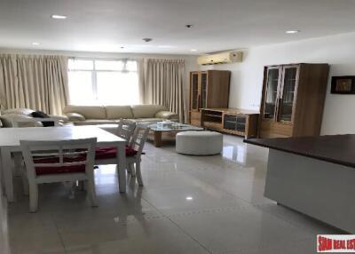 Sukhumvit City Resort - 2 Bedrooms and 87 Sqm, 26th Floor in Nana