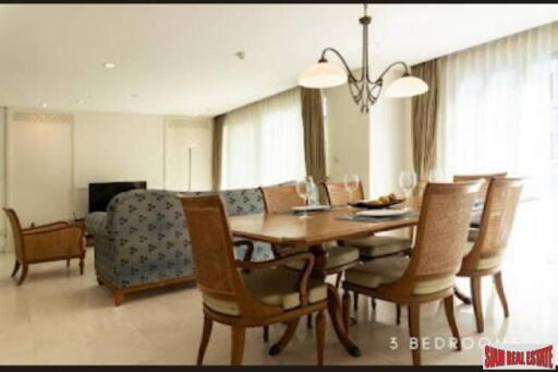 Sathorn, luxurious Apartment for rent near Chong Non Si, Sky train Station