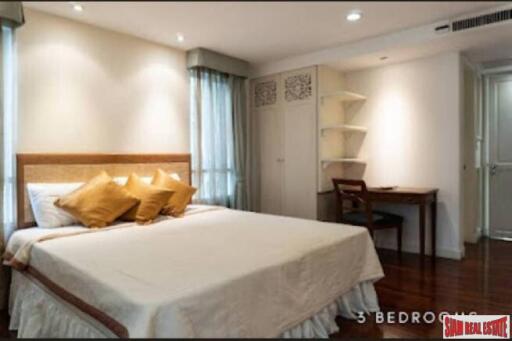 Sathorn, luxurious Apartment for rent near Chong Non Si, Sky train Station