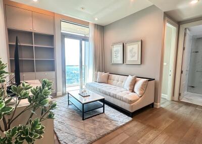 The Oriental Residence - 2 Bedrooms and 2 Bathrooms for Rent in Lumphini Area of Bangkok