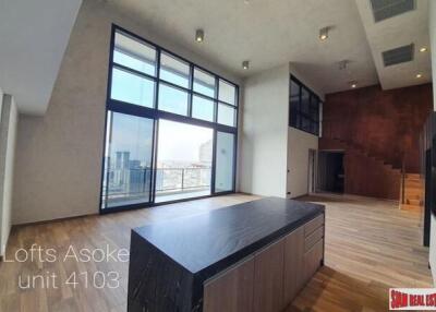 The Lofts Asoke - High Floor Duplex Condo for Rent with Clear City Views