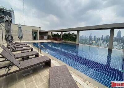 The Lakes - Two Bedroom Condo for Rent in prime Sukhumvit 16 area.