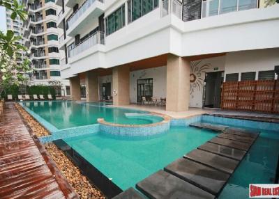 Bright Sukhumvit 24  2 Bed 2 Bath Furnished Apartment For Rent In Secure Managed Building Just Minutes From Phrom Phong BTS