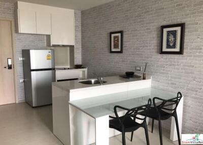 Rhythm Sukhumvit 42 - Cozy and Modern One Bedroom with City Views - Walk to BTS Ekkamai