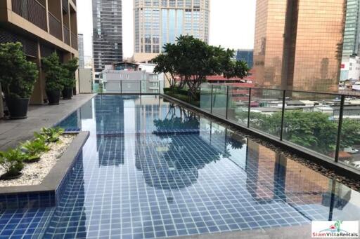 Noble Refine - Sunny Comfortable One Bedroom Condo for Rent in Phrom Phong.