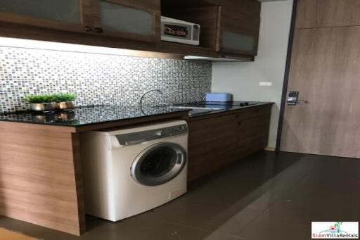 Noble Refine - Sunny Comfortable One Bedroom Condo for Rent in Phrom Phong.