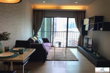 Noble Refine - Sunny Comfortable One Bedroom Condo for Rent in Phrom Phong.