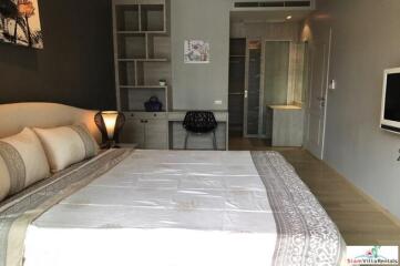 Noble Refine - Sunny Comfortable One Bedroom Condo for Rent in Phrom Phong.