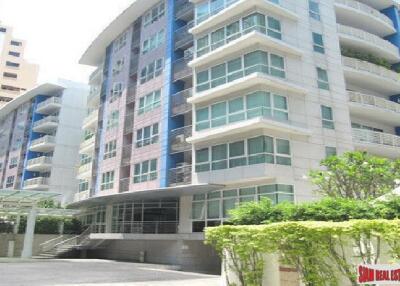 Avenue 61 Condominium - 2 bed condo for rent in Ekkamai