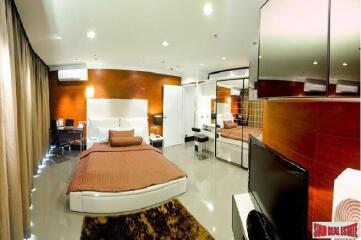 The Master Centrium Condominium  2 Bedrooms and 2 Bathrooms for Rent in Asoke Area of Bangkok