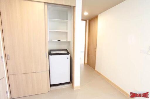 Mattani Suites - Two Bedroom Pet Friendly Apartment for Rent with Shuttle Service to BTS Ekkamai