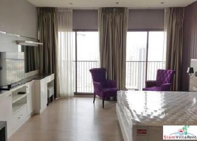 Noble Remix - 3 Bedroom. Sky bridge to Thonglor BTS. High floor with City View for Rent