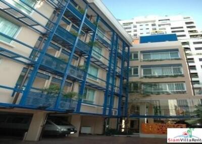 Silom Convent Garden - Large Contemporary One Bedroom Available Now for Rent