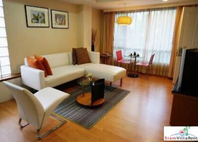 Silom Convent Garden - Large Contemporary One Bedroom Available Now for Rent