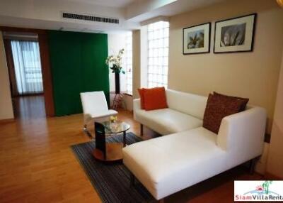 Silom Convent Garden - Large Contemporary One Bedroom Available Now for Rent