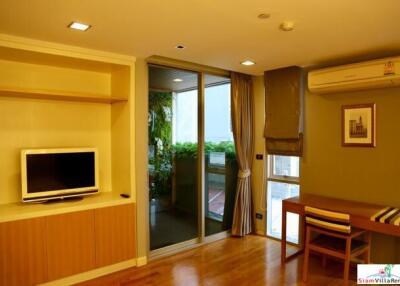 Quad Silom - Large Classy One Bedroom Condo with Extras for Rent in Chong Nonsi