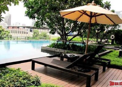 Villa Asoke - Luxury Large One Bedroom for Rent Close to MRT Phetchaburi