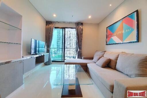 Villa Asoke - Luxury Large One Bedroom for Rent Close to MRT Phetchaburi