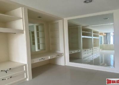 Baan Sathorn Chao Phraya Condominiums  Modern 2 Bedrooms and 2 Bathrooms for Rent in Krung Thonburi Area of Bangkok