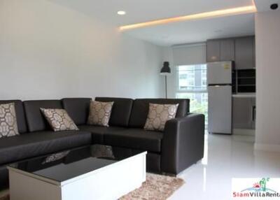 Open and Bright Furnished Two Bedroom for Rent on Sukhumvit 26