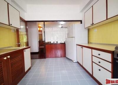 Pet Friendly Three Bedroom Condo with Green Garden Views for Rent in Ekkamai