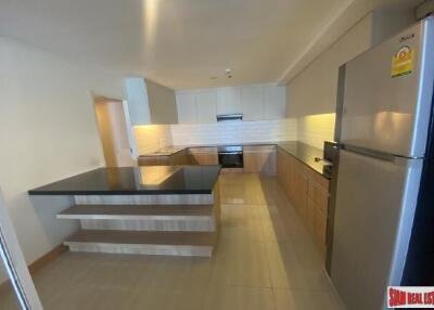 Charoenjai Place - 4 Bedroom Condo for Rent in Ekkamai