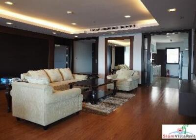 Sathorn Garden - Spacious and Modern Three Bedroom in One of the Best Areas of Silom