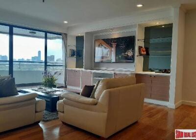 Mayfair Garden Apartments - Modern 2 Bedroom and 2 Bathroom Apartment for Rent in Asoke Area of Bangkok