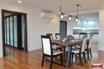 Mayfair Garden Apartments - Modern 2 Bedroom and 2 Bathroom Apartment for Rent in Asoke Area of Bangkok