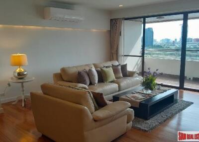 Mayfair Garden Apartments - Modern 2 Bedroom and 2 Bathroom Apartment for Rent in Asoke Area of Bangkok