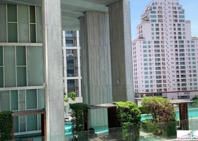 Diplomat 39 - Classic One Bedroom Condo with Pool View just a One Minute Walk from BTS Phrom Phong