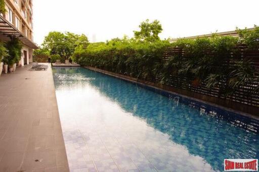 The Lofts Yennakart - Spacious and Well Appointed Two Bedroom Condo for Rent in Chong Nonsi