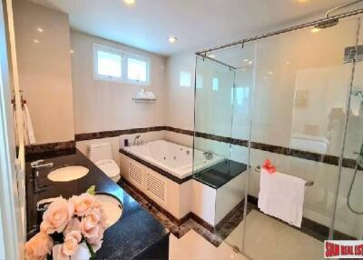 Piyathip Place - 4 Bedrooms, 482 sqm., Phrom Phong, Bangkok