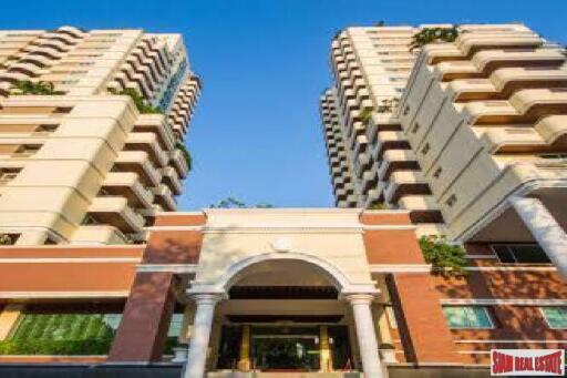 Piyathip Place Apartments - 3 Bedrooms and 3 Bathrooms for Rent in Phrom Phong Area of Bangkok