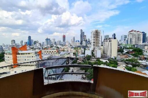 Piyathip Place Apartments - 3 Bedrooms and 3 Bathrooms for Rent in Phrom Phong Area of Bangkok