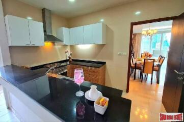 Piyathip Place Apartments - 3 Bedrooms and 3 Bathrooms for Rent in Phrom Phong Area of Bangkok