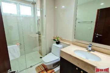 Piyathip Place Apartments - 3 Bedrooms and 3 Bathrooms for Rent in Phrom Phong Area of Bangkok