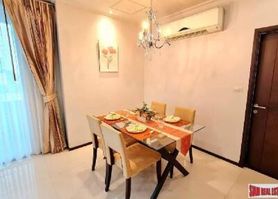 Piyathip Place Apartments - Modern 2 Bedrooms and 2 Bathrooms Apartment for Rent in Phrom Phong Area of Bangkok