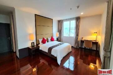 Piyathip Place Apartments - Modern 2 Bedrooms and 2 Bathrooms Apartment for Rent in Phrom Phong Area of Bangkok