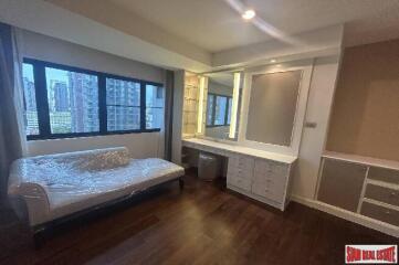 Shanti Sadan - Luxurious and Spacious Three Bedroom+ Study room Apartment for Rent in Thong Lo