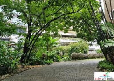 Siri Wireless Apartment - City Living and a Garden Setting in this Two Bedroom Lumphini Apartment for Rent