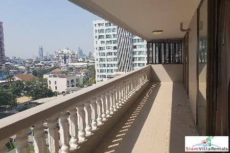 Asa Garden - Extra Large Three Bedroom Duplex and Pet Friendly on Sukhumvit 24