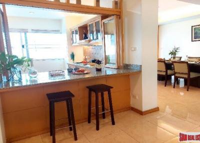 Esmeralda Apartment Sathon  3 Bedrooms and 3 Bathrooms, 200 sqm, Charming Chong Nonsi Location