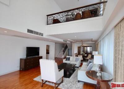 Baan Siri 24 Condo - 4 Bedrooms and 287 Sqm, Prominent Phrom Phong Location