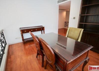 Baan Siri 24 Condo - 4 Bedrooms and 287 Sqm, Prominent Phrom Phong Location